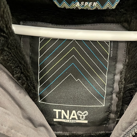 Taupe grey TNA winter coat size XL - Picture 2 of 2